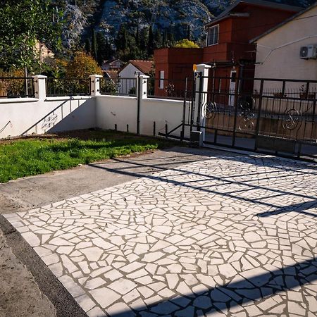 Apartamento Bugi Kotor Exterior foto