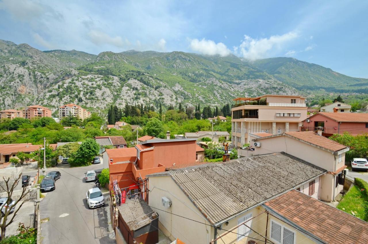 Apartamento Bugi Kotor Exterior foto
