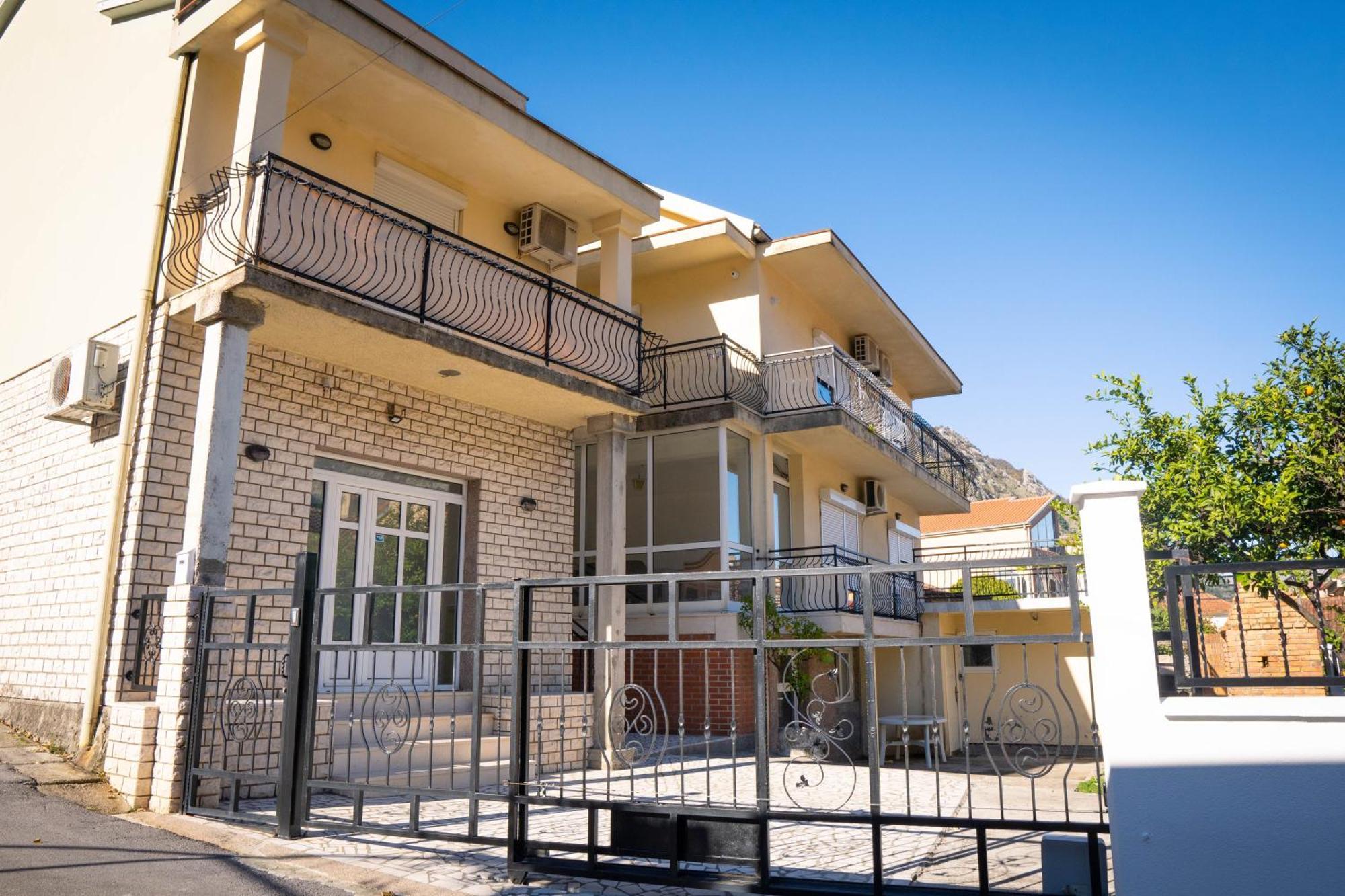 Apartamento Bugi Kotor Exterior foto